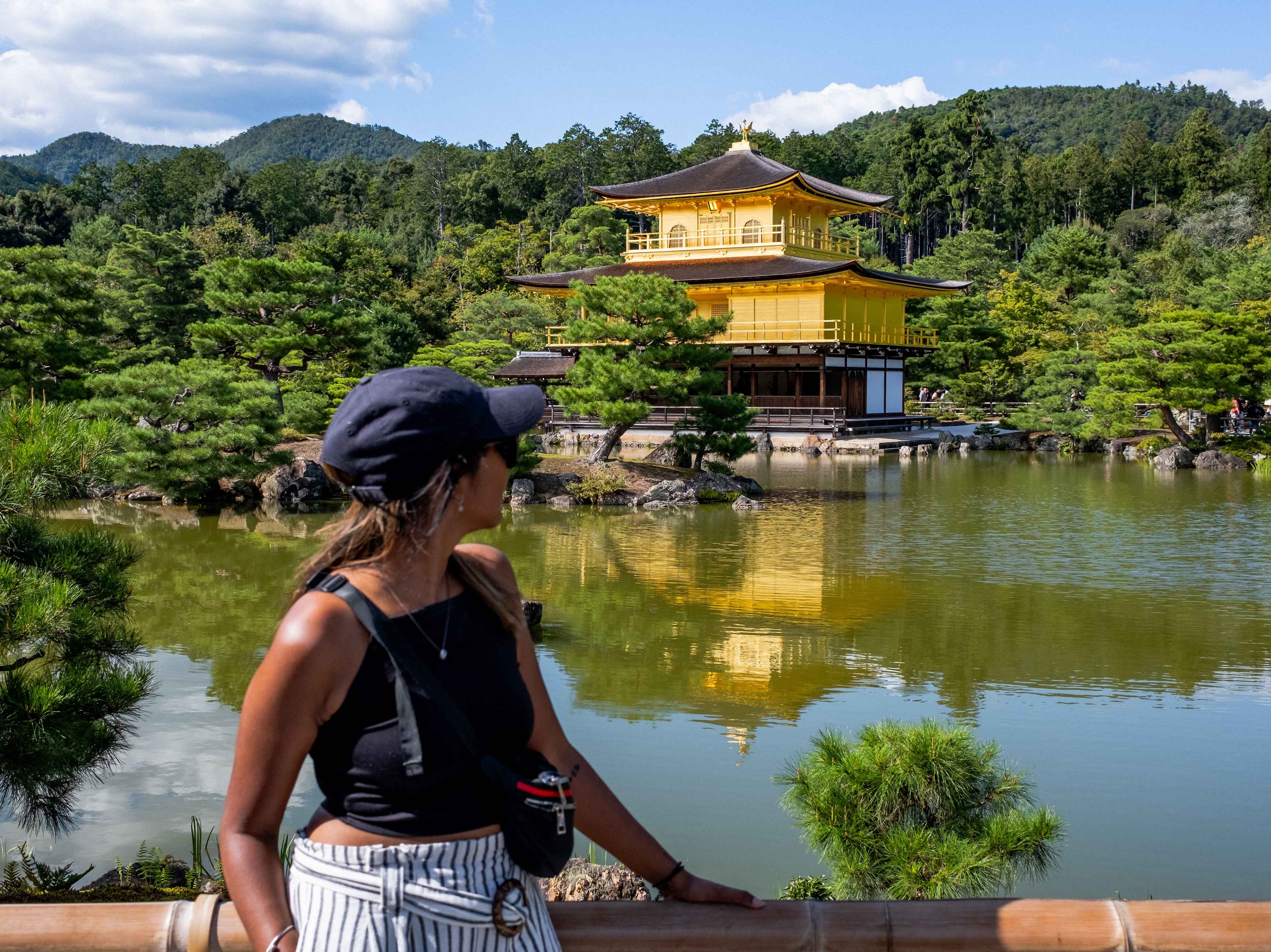 Kyoto_Goldentemple_girl